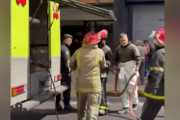 Incendio en un departamento del centro de La Plata y corte de tránsito