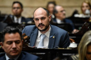 Un diputado libertario presentará su libro "Dios, Patria y Familia" en La Plata