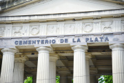 Ponen en marcha un plan de regularización de bóvedas en el Cementerio de La Plata