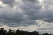 Pronostican lluvias para el fin de semana y un descenso de la temperatura en La Plata