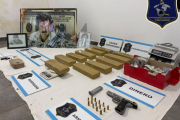 Operativo en la toma de Los Hornos por presunta actividad ilegal de narcomenudeo