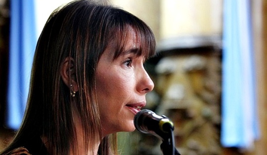 Ya está el nuevo Defensor Ciudadano de La Plata: el Concejo designará a  María Florencia Barcia - Info Blanco Sobre Negro