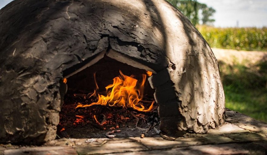 Construcción de hornos de barro, compostaje y panadería: ofrecen más de 40  cursos online y gratuitos - Info Blanco Sobre Negro