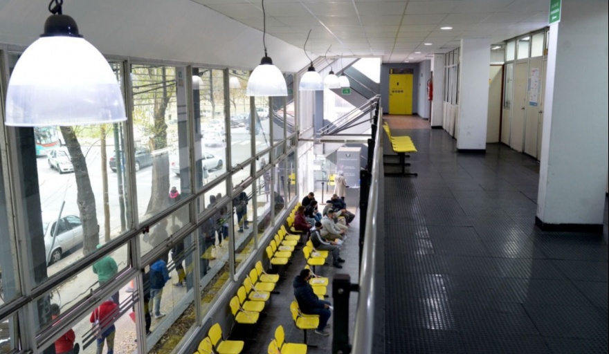 Trabajadores municipales de UPCN La Plata pidieron a Julio Alak que los convoque a paritarias